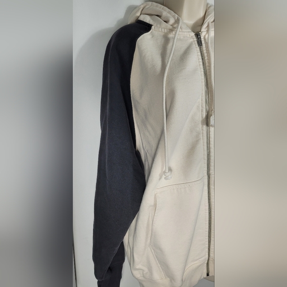 Carla Color Block Oversize Hoodie - Picture 7 of 8